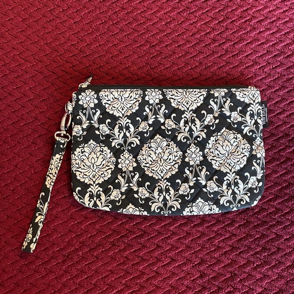 🐼 Waverly Quilted Wristlet